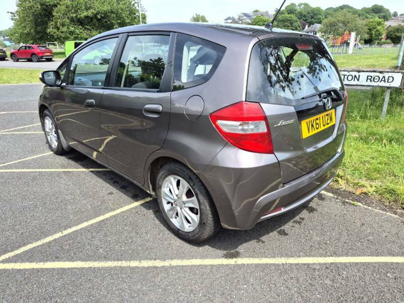Honda Jazz 1.4 I-vtec Es Cvt Brown #6