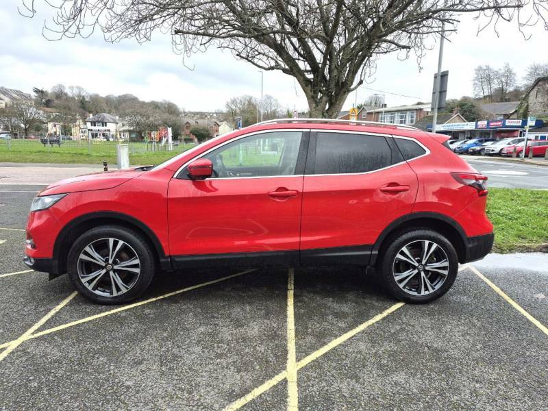 Nissan Qashqai 1.5 Dci 115 N-connecta Red #2