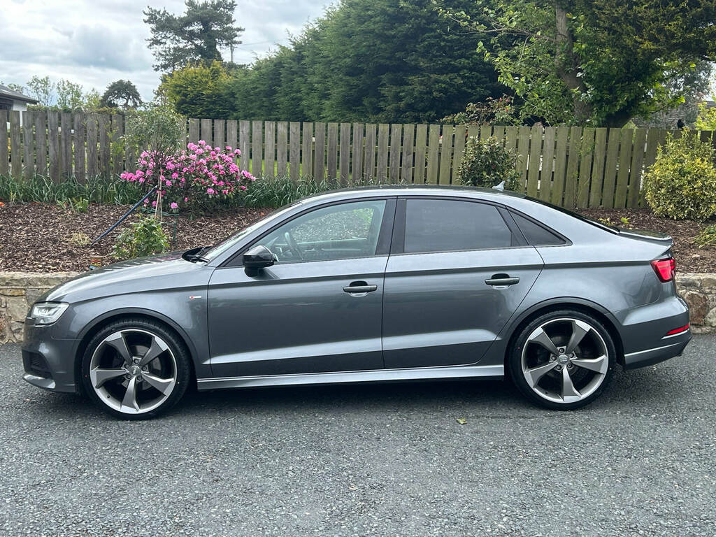 Audi A3 2.0 Tdi Black Edition VK67FLG Grey #4