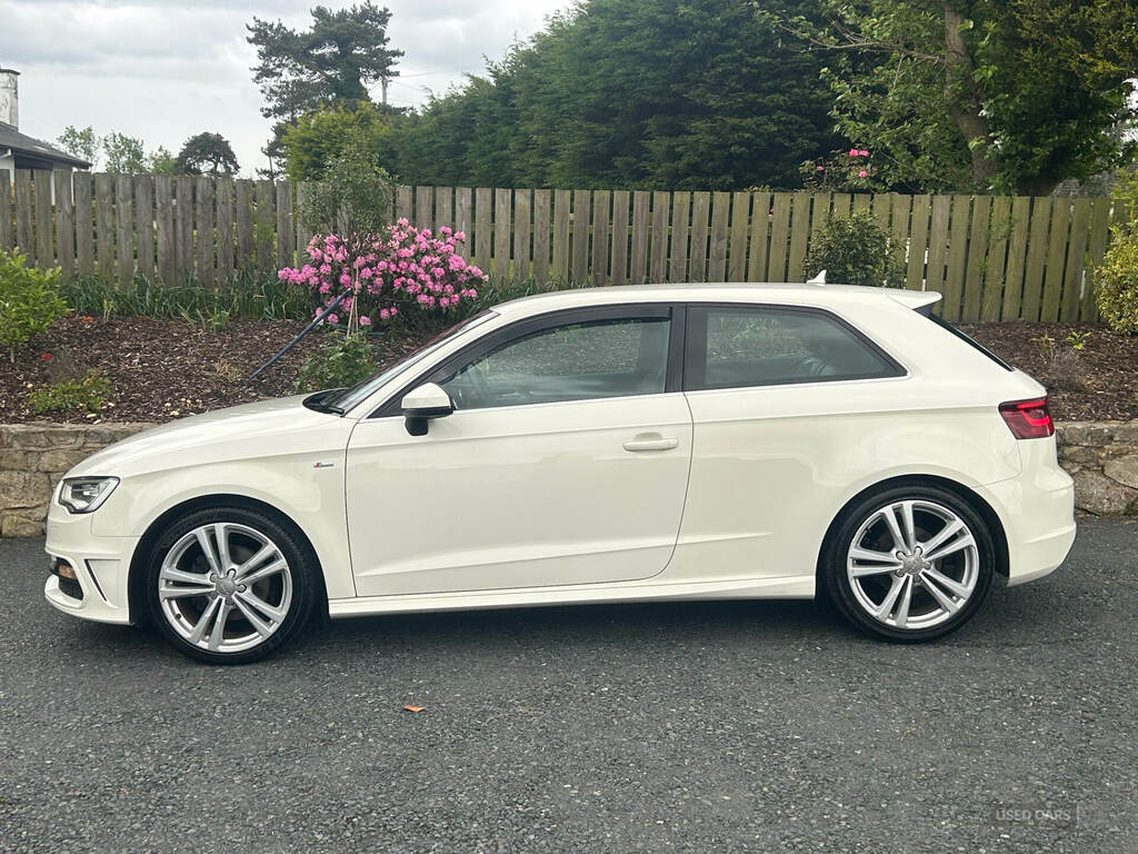 Audi A3 2.0 Tdi S Line BJ13FJA White #5