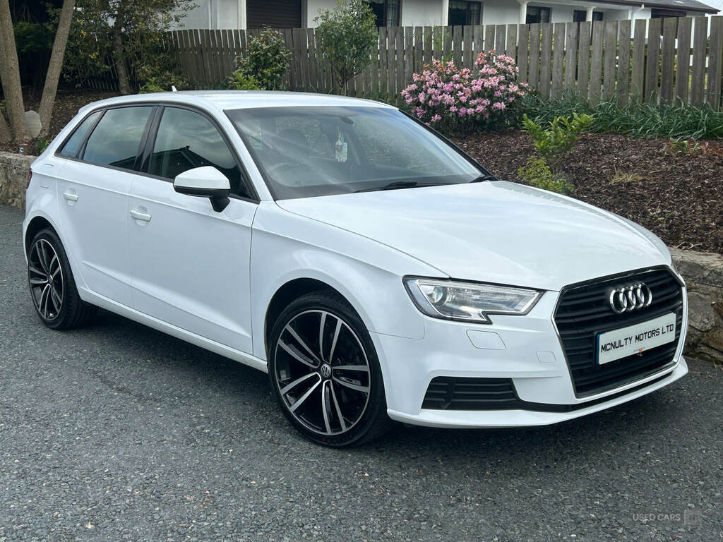Audi A3 1.6 Tdi 116 Se Technik White