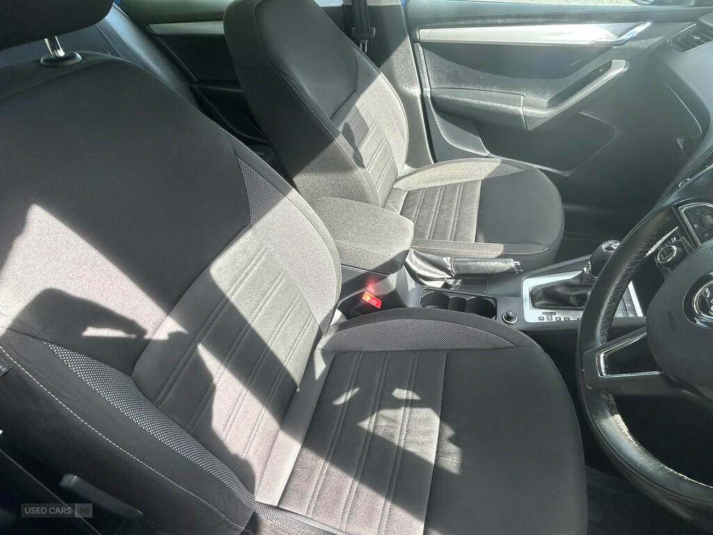 Skoda Octavia 1.6 Tdi Se Technology Grey #7