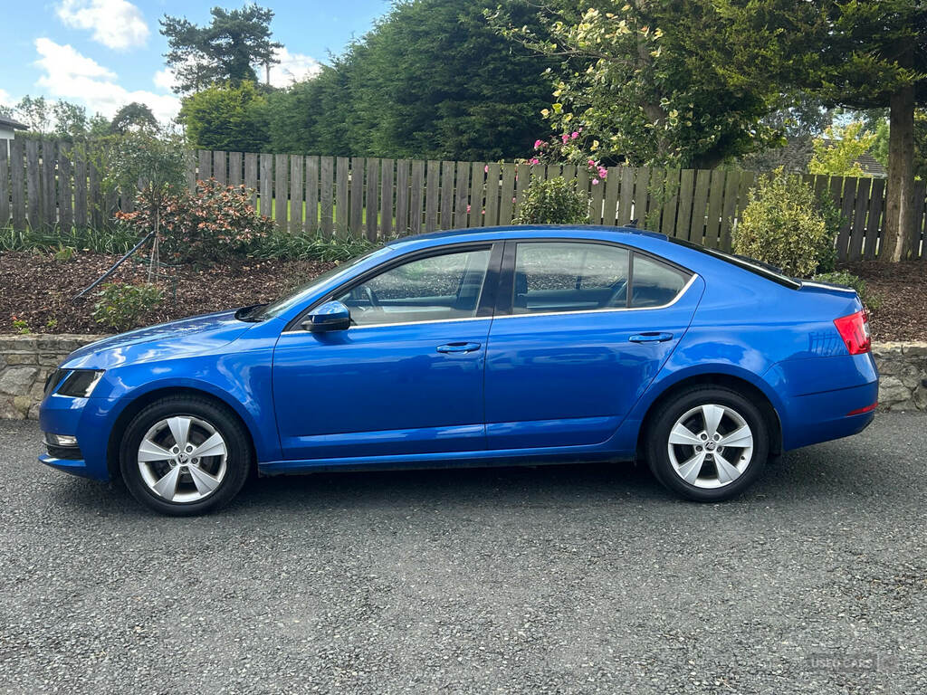 Skoda Octavia 1.6 Tdi Se Technology Dsg Blue #4