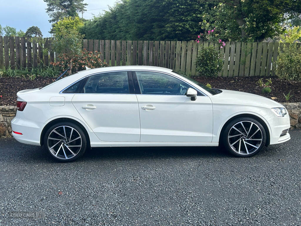 Audi A3 1.6 Tdi 110 Sport BV64ZHD White #2