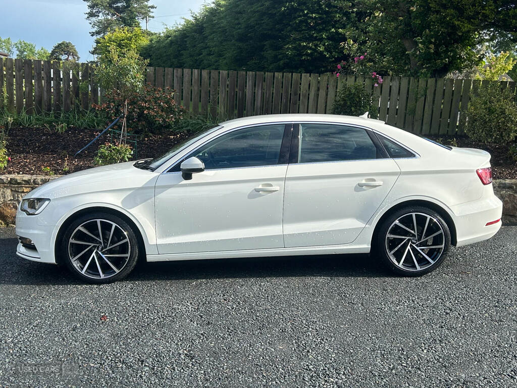 Audi A3 1.6 Tdi 110 Sport BV64ZHD White #5