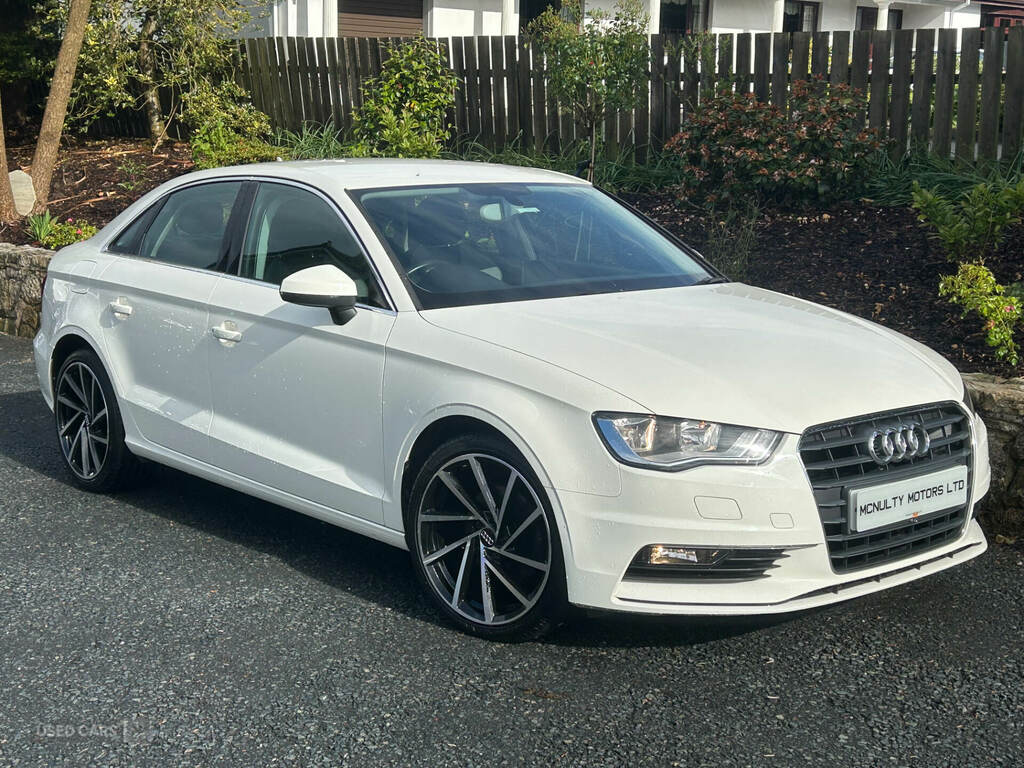 Audi A3 1.6 Tdi 110 Sport BV64ZHD White