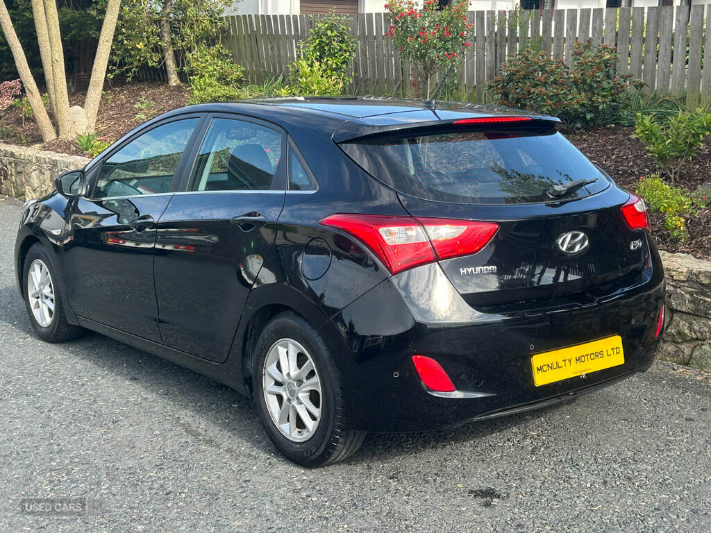 Hyundai I30 1.6 Crdi Blue Drive Se Black #6