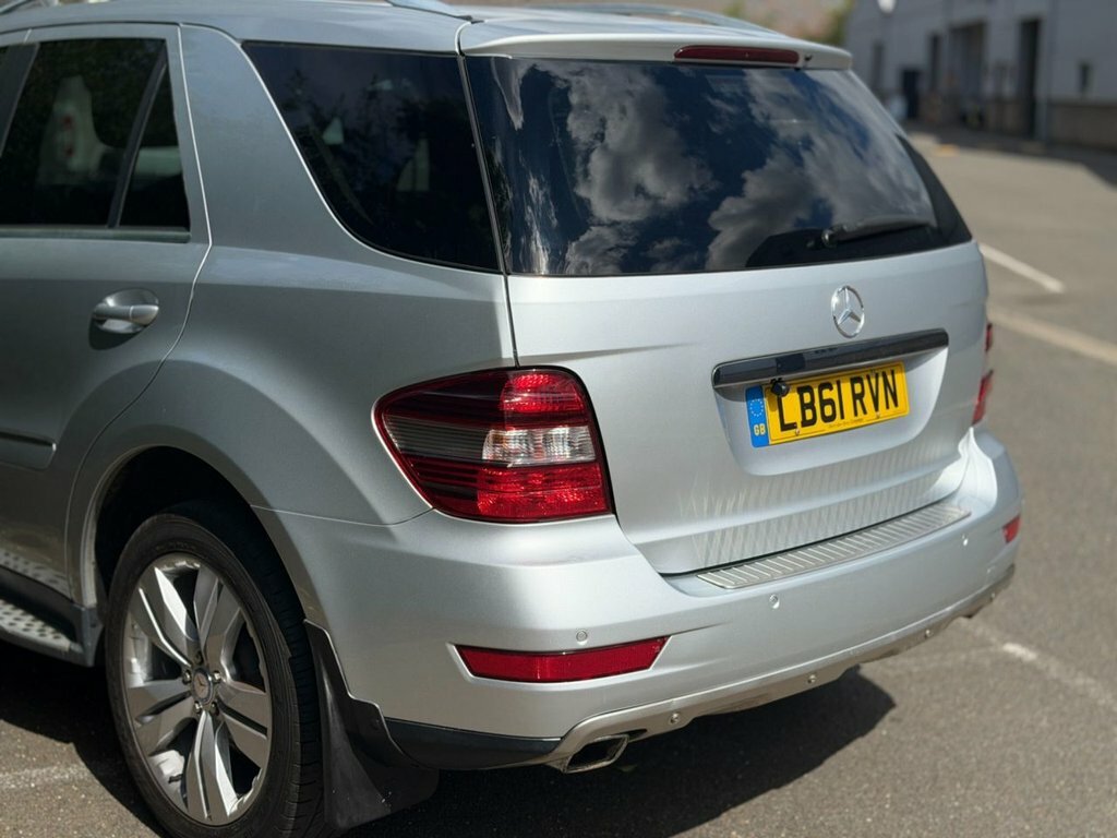 Mercedes-Benz M Class 3L Sport LB61RVN Silver #4
