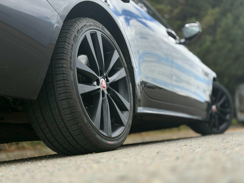 Jaguar XE 2L R-sport YF67CYE Grey #4