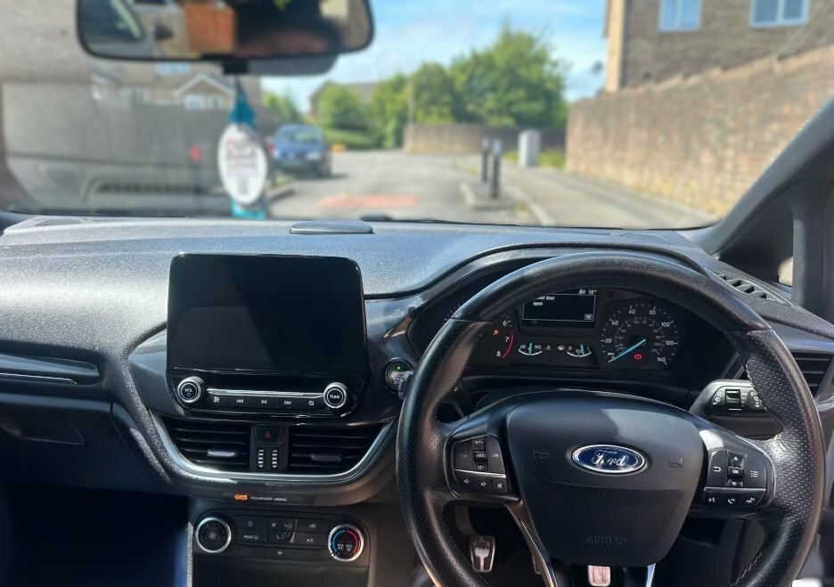 Ford Fiesta 1L St-line AF18YVK White #5