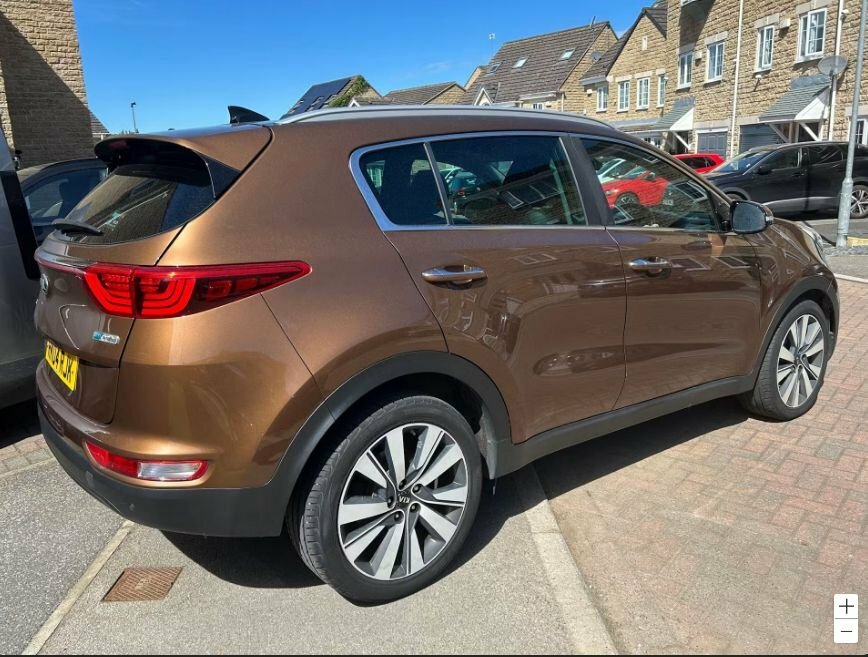 Kia Sportage 1.7L 3 Brown #4