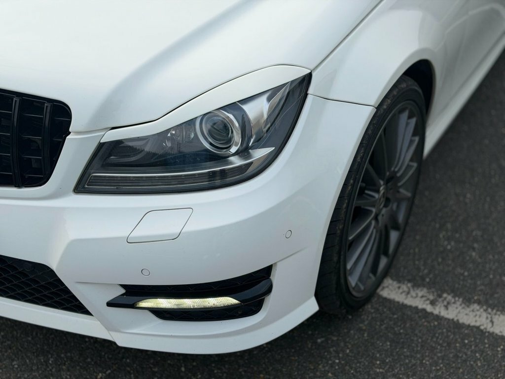 Mercedes-Benz C Class 6.2 C63 Amg Black #5