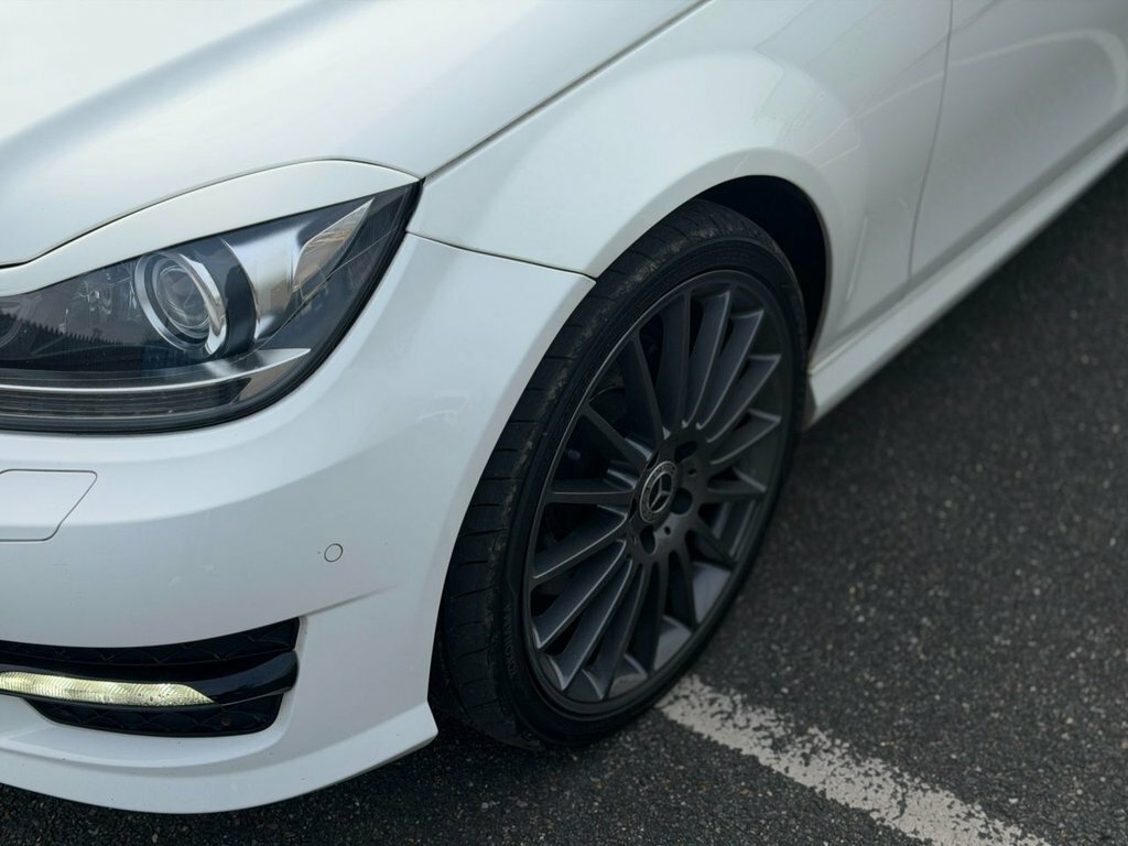 Mercedes-Benz C Class 6.2 C63 Amg Black #20