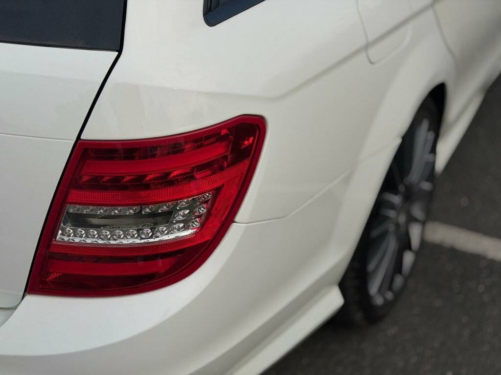 Mercedes-Benz C Class 6.2 C63 Amg Black #22