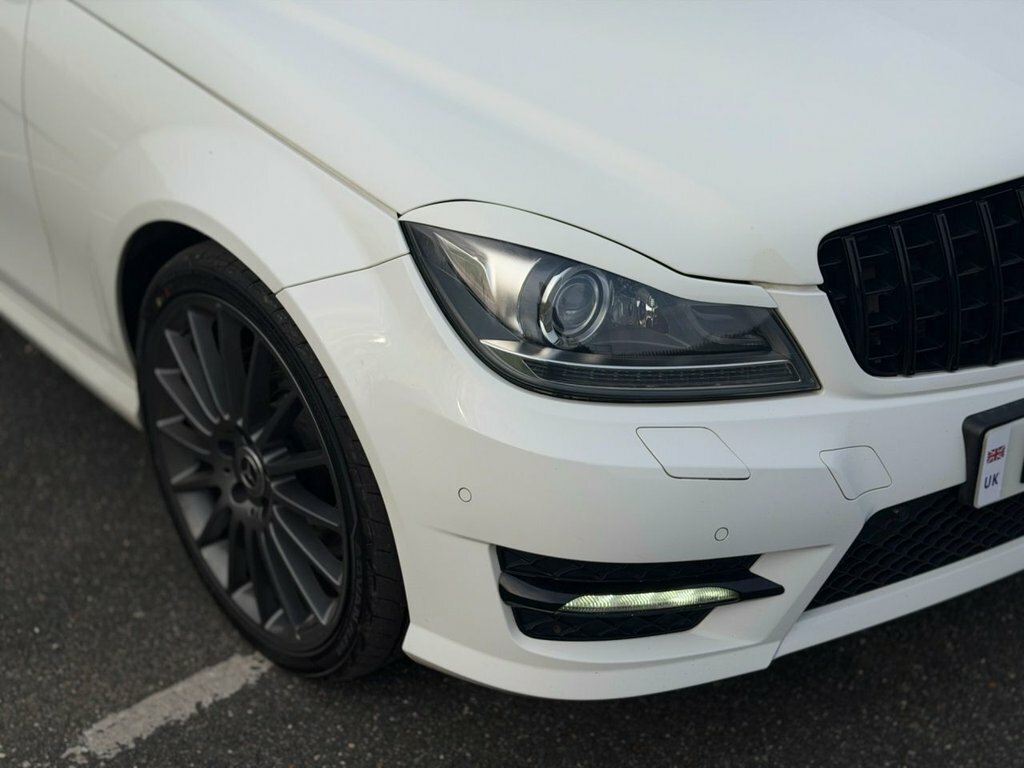 Mercedes-Benz C Class 6.2 C63 Amg Black #6