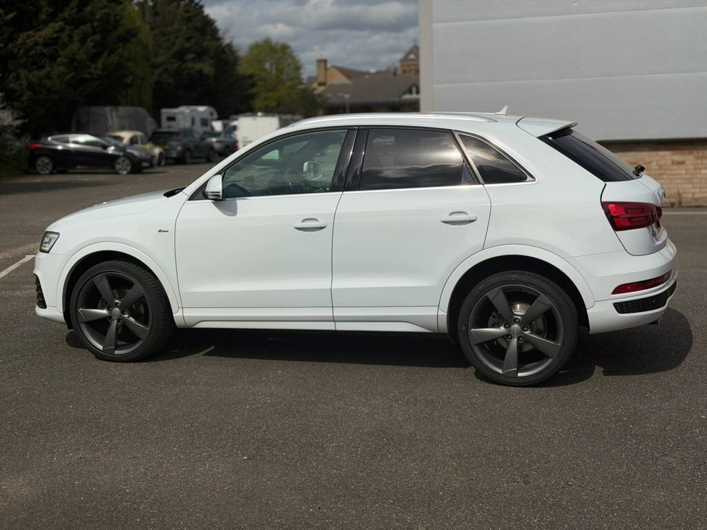 Audi Q3 2L S Line Plus White #4