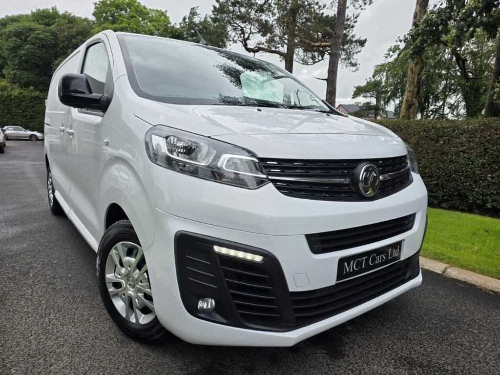 Vauxhall Vivaro 2700 1.5D 100Ps Sportive H1 Van No Vat Cruise Con