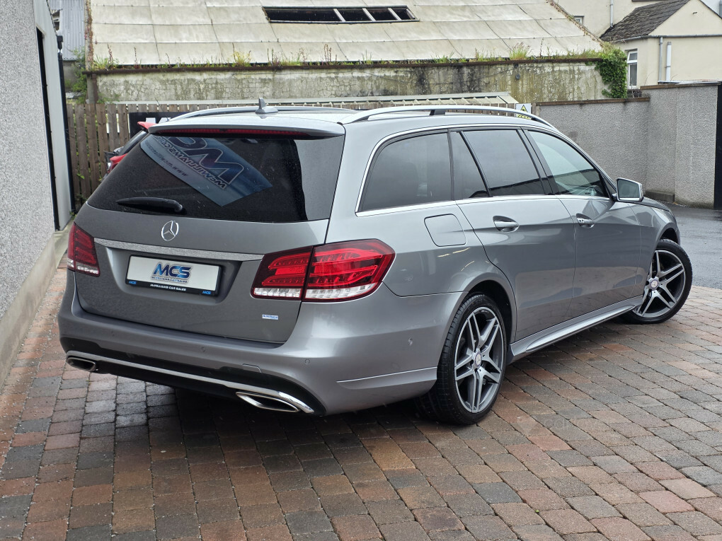 Mercedes-Benz E Class E220 Amg Line Bluetec JH64CAP #3