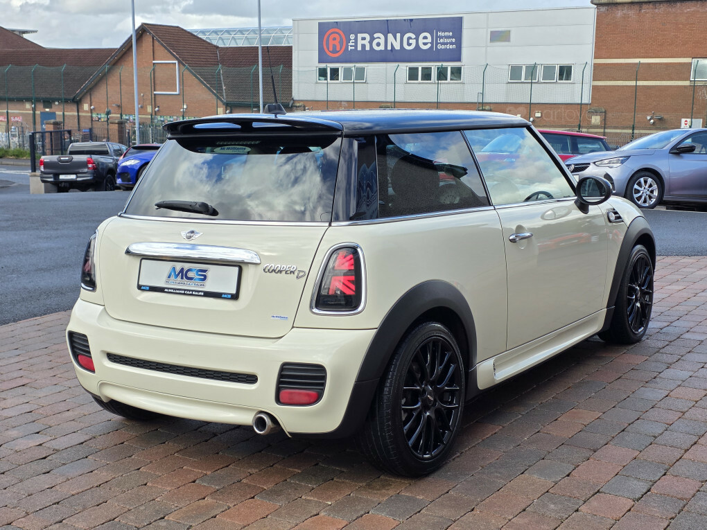 Mini Hatch Cooper 1.6 122 Bhp Blue #33