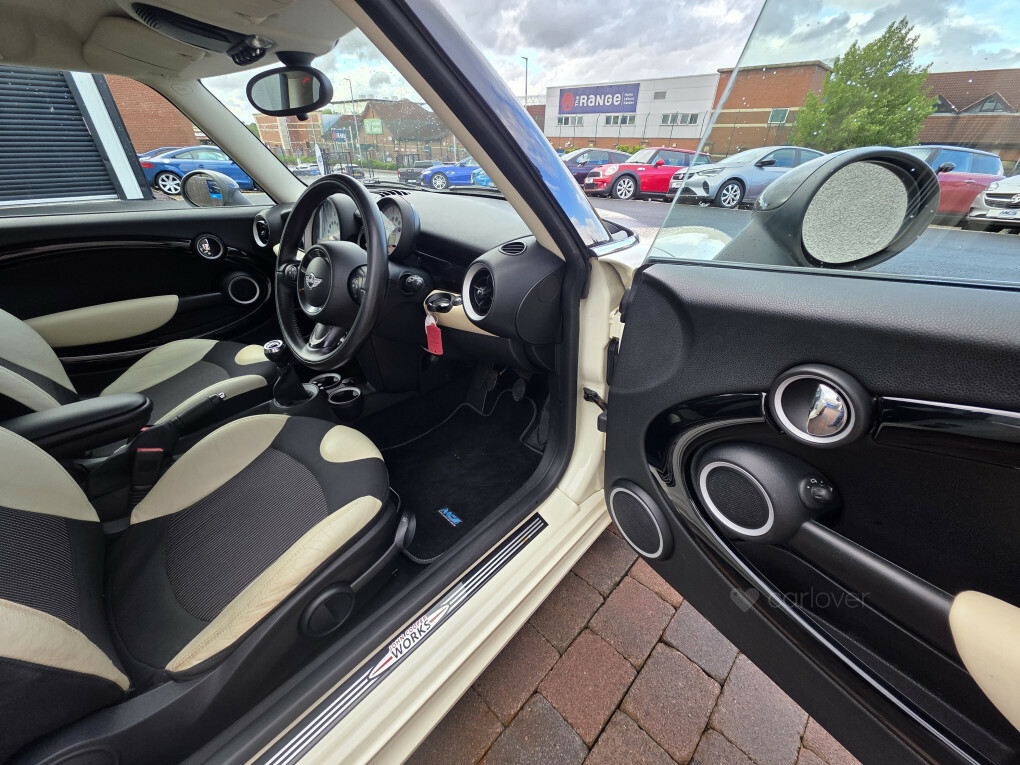 Mini Hatch Cooper 1.6 122 Bhp Blue #13