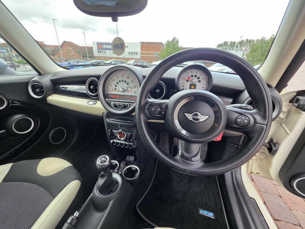 Mini Hatch Cooper 1.6 122 Bhp Blue #16