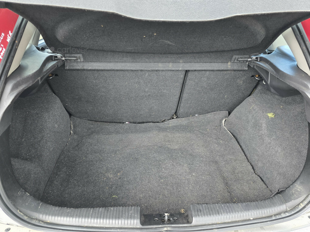 Ford Focus 1.6 Zetec Climate Silver #12