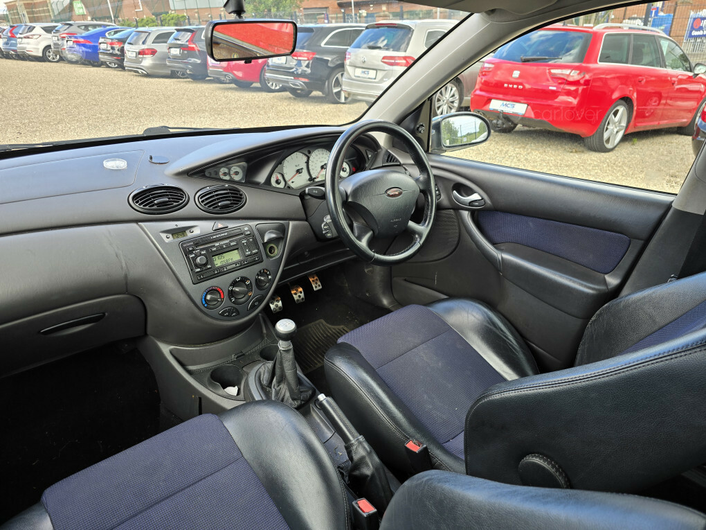 Ford Focus 1.6 Zetec Climate Silver #15