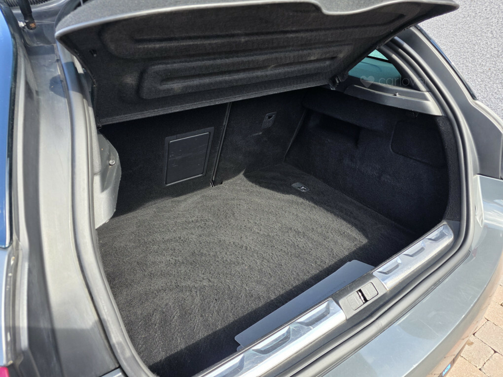 Citroen DS5 Hatchback White #31
