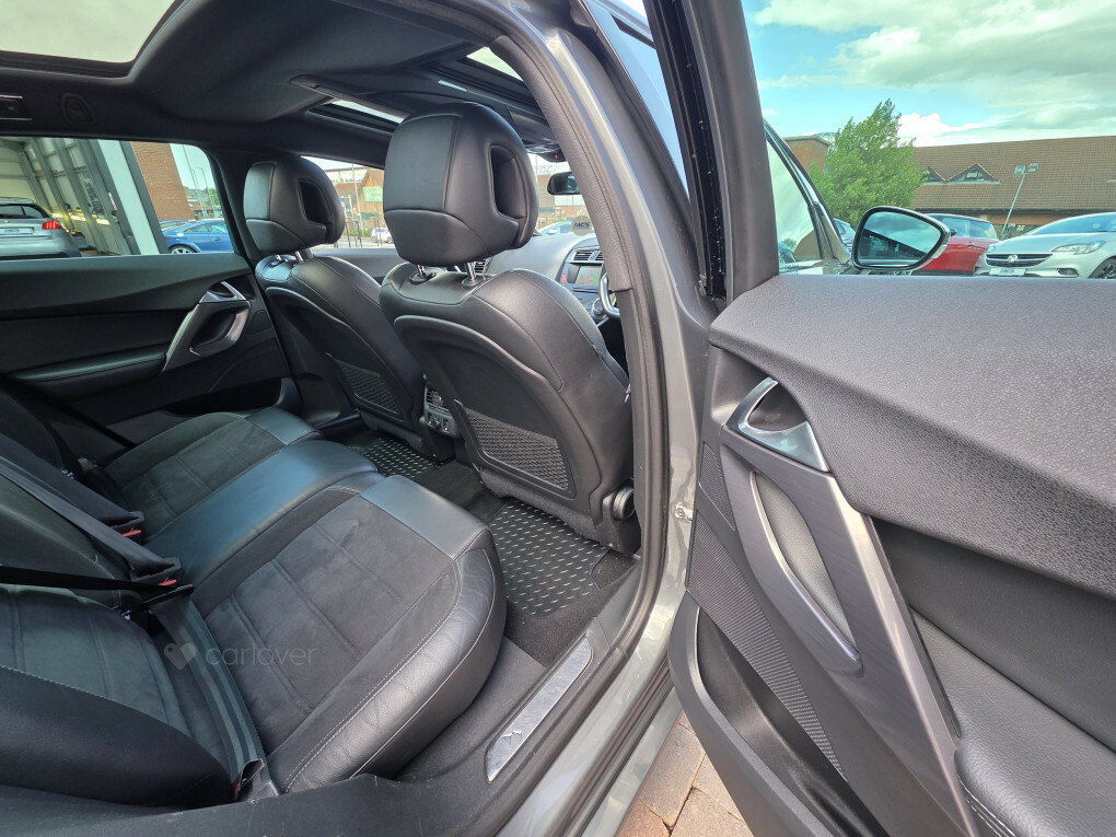 Citroen DS5 Hatchback White #19
