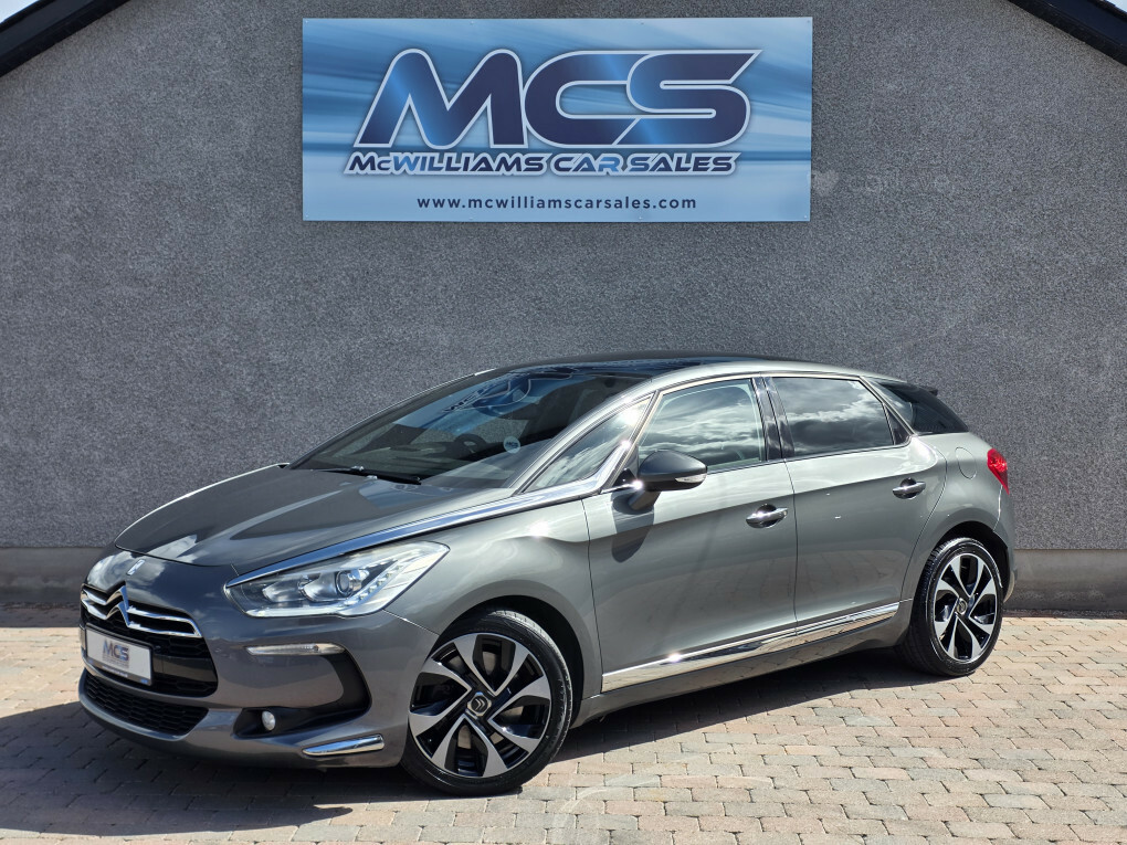 Citroen DS5 Hatchback White #7