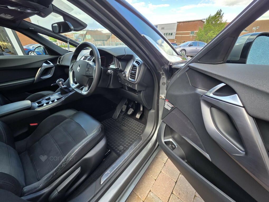 Citroen DS5 Hatchback White #22