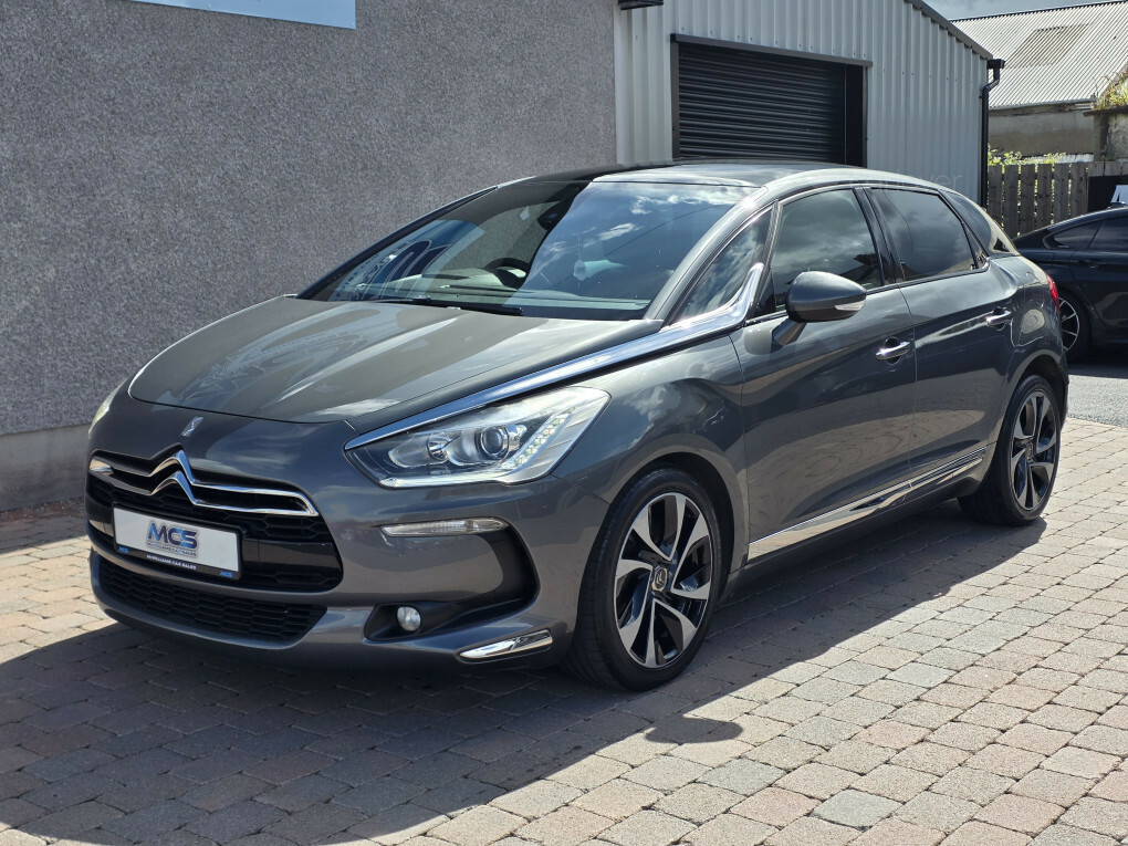 Citroen DS5 Hatchback White #37