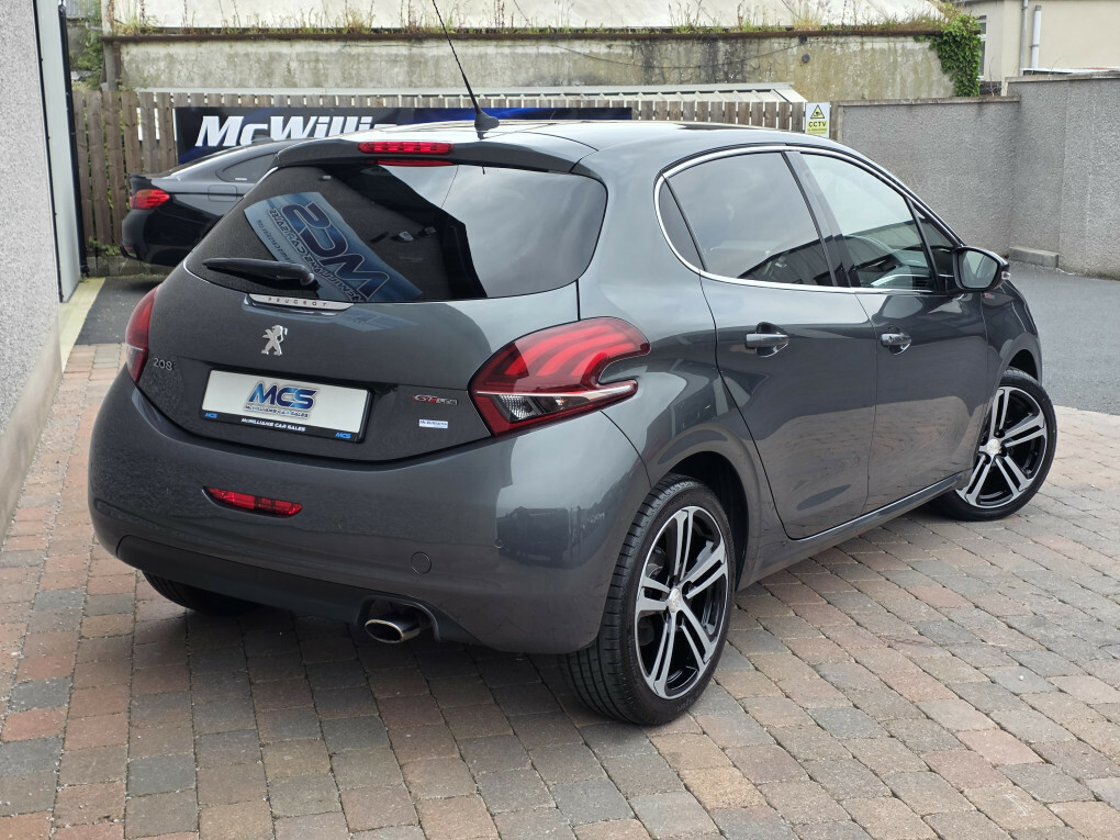 Peugeot 208 Gt Line Blue Hdi #3