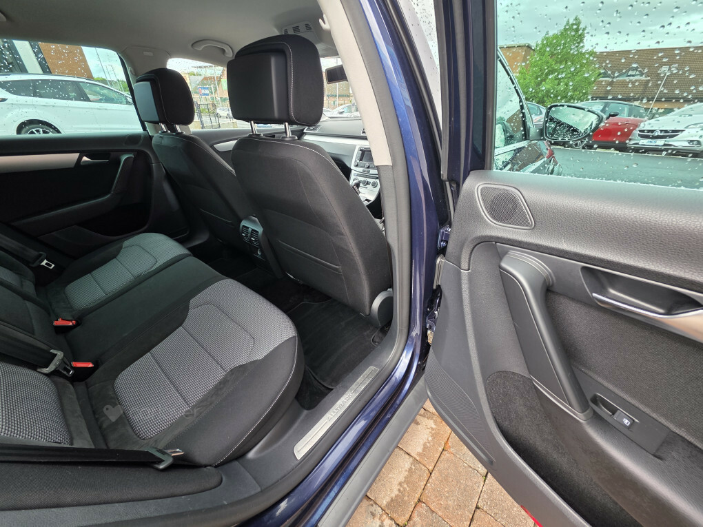 Volkswagen Passat Alltrack Tdi Bluemotion Tech 4Motion Silver #19