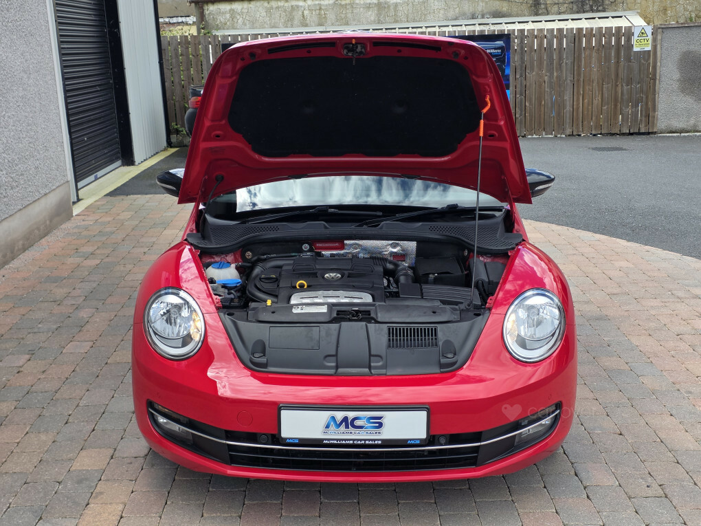 Volkswagen Beetle 2.0 Tdi Design Dsg Red #28