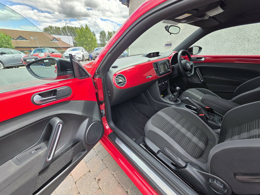 Volkswagen Beetle 2.0 Tdi Design Dsg Red #10