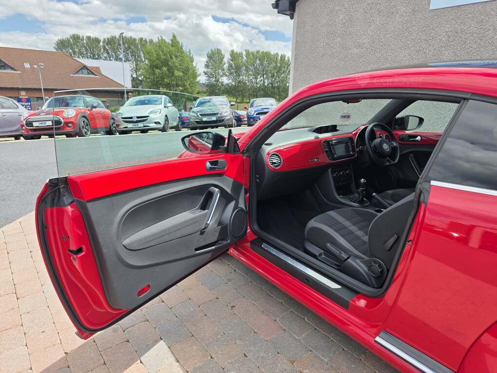 Volkswagen Beetle 2.0 Tdi Design Dsg Red #9