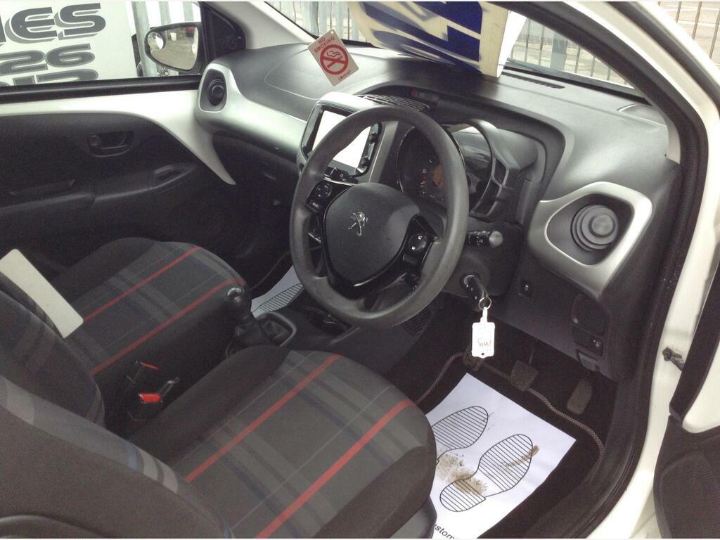 Peugeot 108 1.0 Active Grey #9