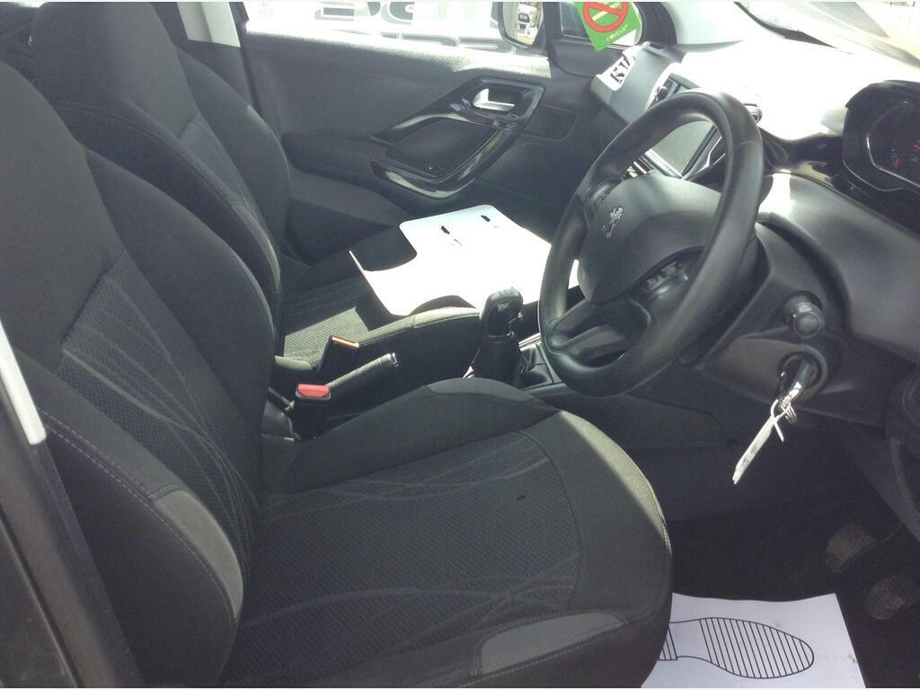Peugeot 208 1.4 Hdi Allure 2014 White #8
