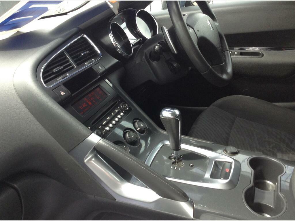 Peugeot 3008 E-hdi Active 20 White #13