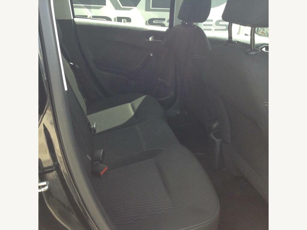 Peugeot 208 Hatchback White #9