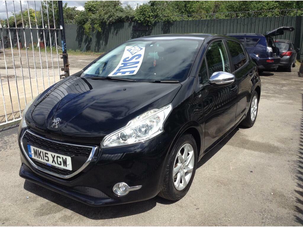 Peugeot 208 1.2 Vti Puretech Style Euro 6 Black #3