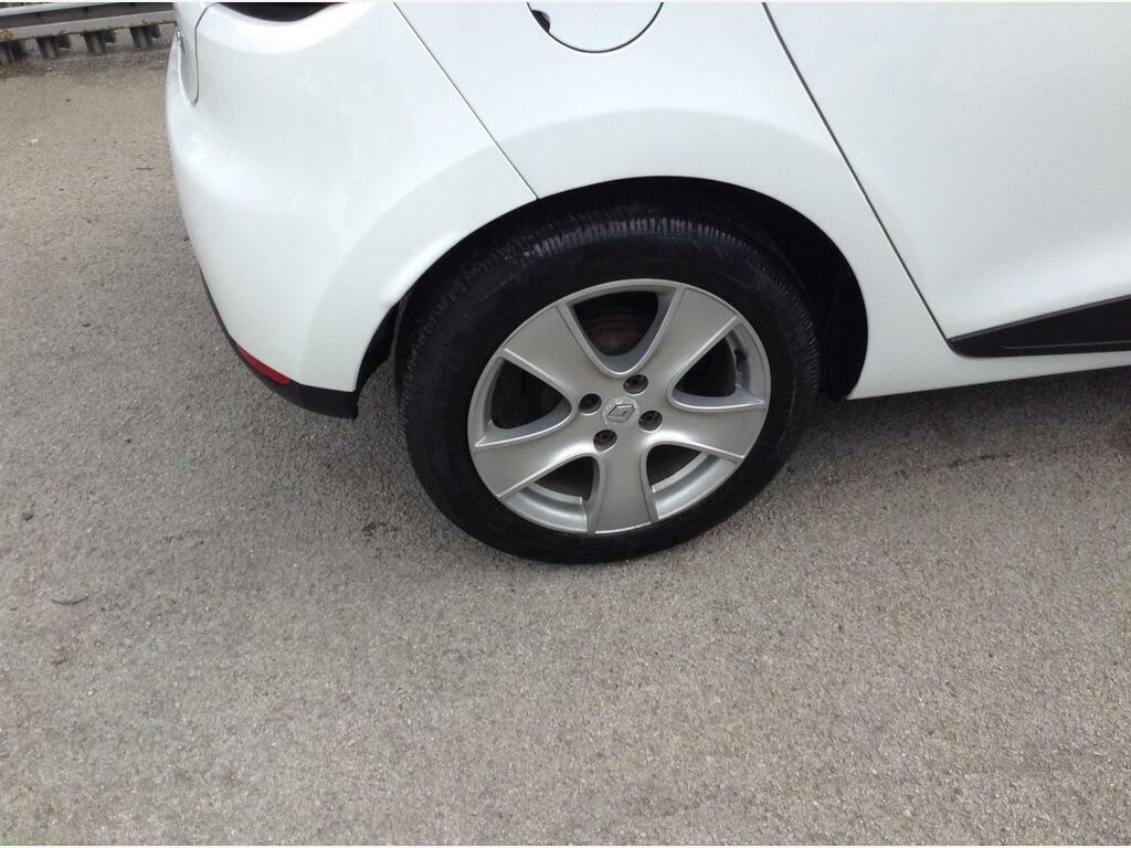 Renault Clio Hatchback Yellow #7