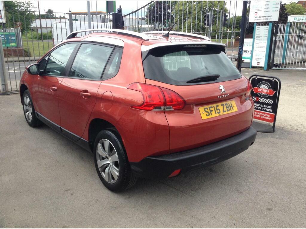 Peugeot 2008 1.2 Puretech Active Euro 6 Red #4