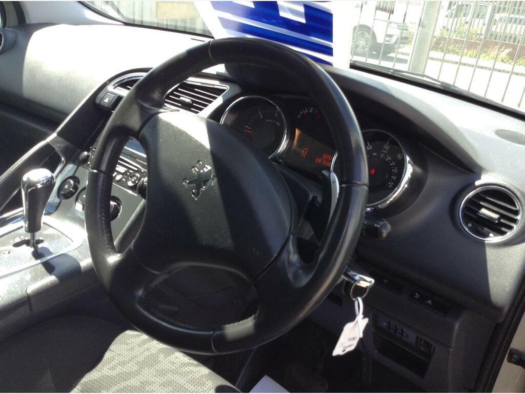 Peugeot 3008 1.6L Active Black #7