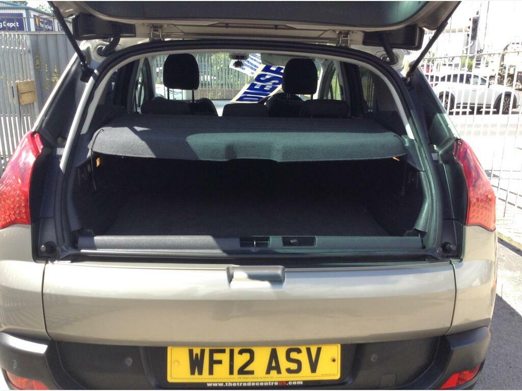 Peugeot 3008 1.6L Active Black #10