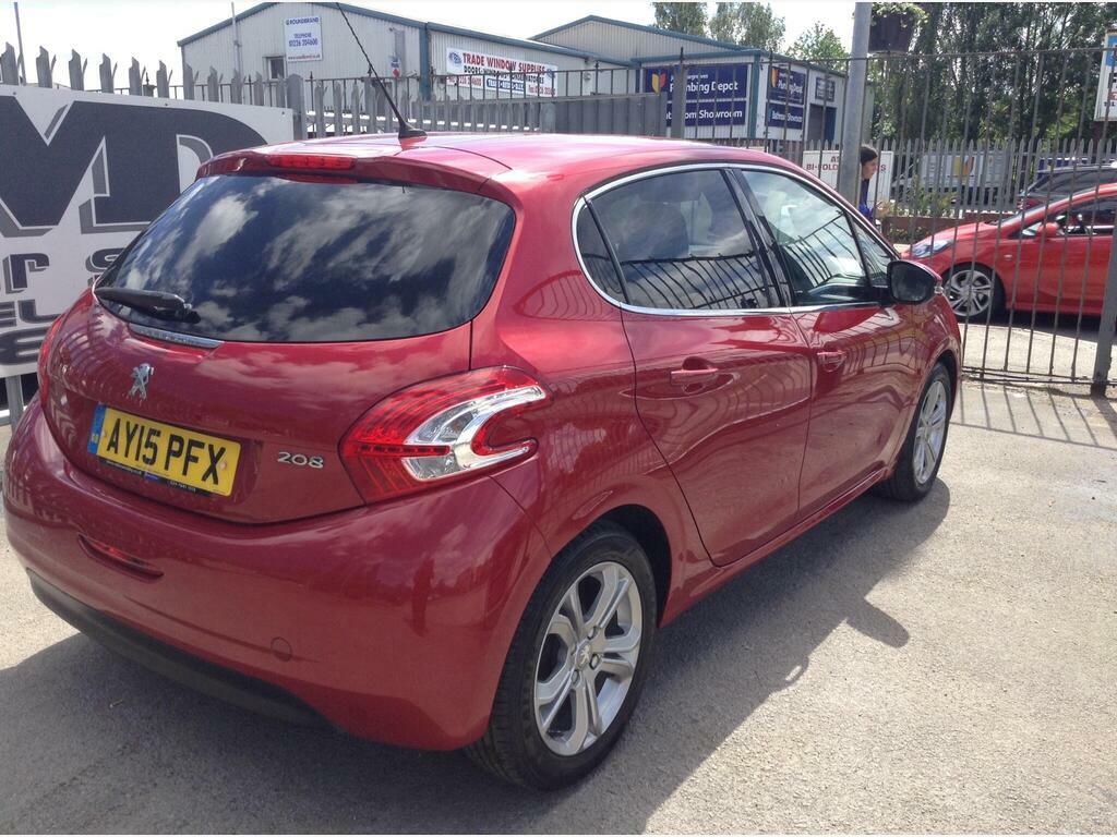 Peugeot 208 1.2 Vti Puretech Allure Euro 6 AY15PFX Red #6
