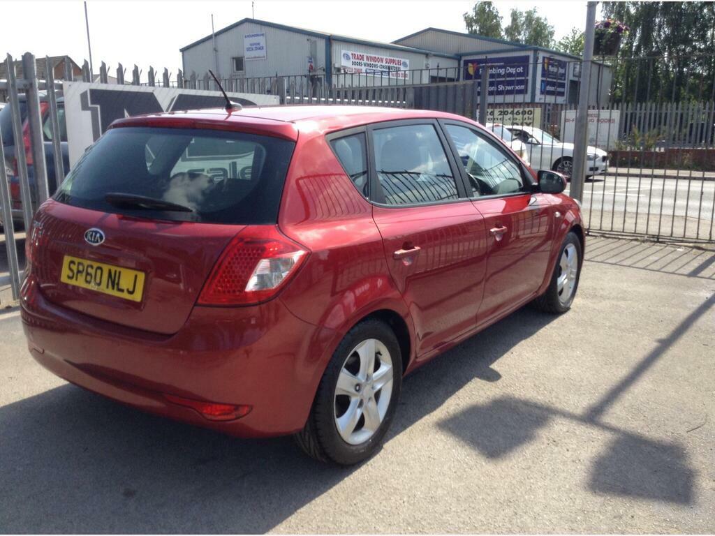 Kia Ceed 1.6 2 Euro 5 Red #6