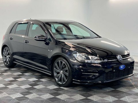 Volkswagen Golf 2.0 Golf R-line Black