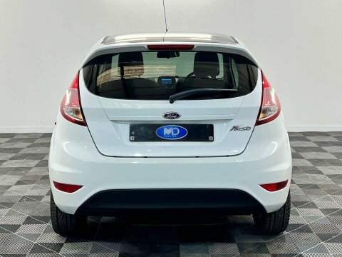 Ford Fiesta 1.2 Fiesta Zetec SG16YGE White #4